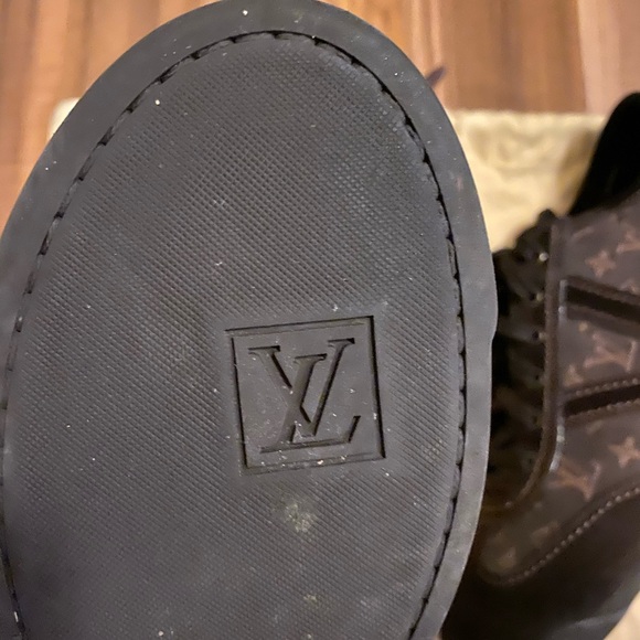 Louis Vuitton Sneaker 👟 - Picture 8 of 8